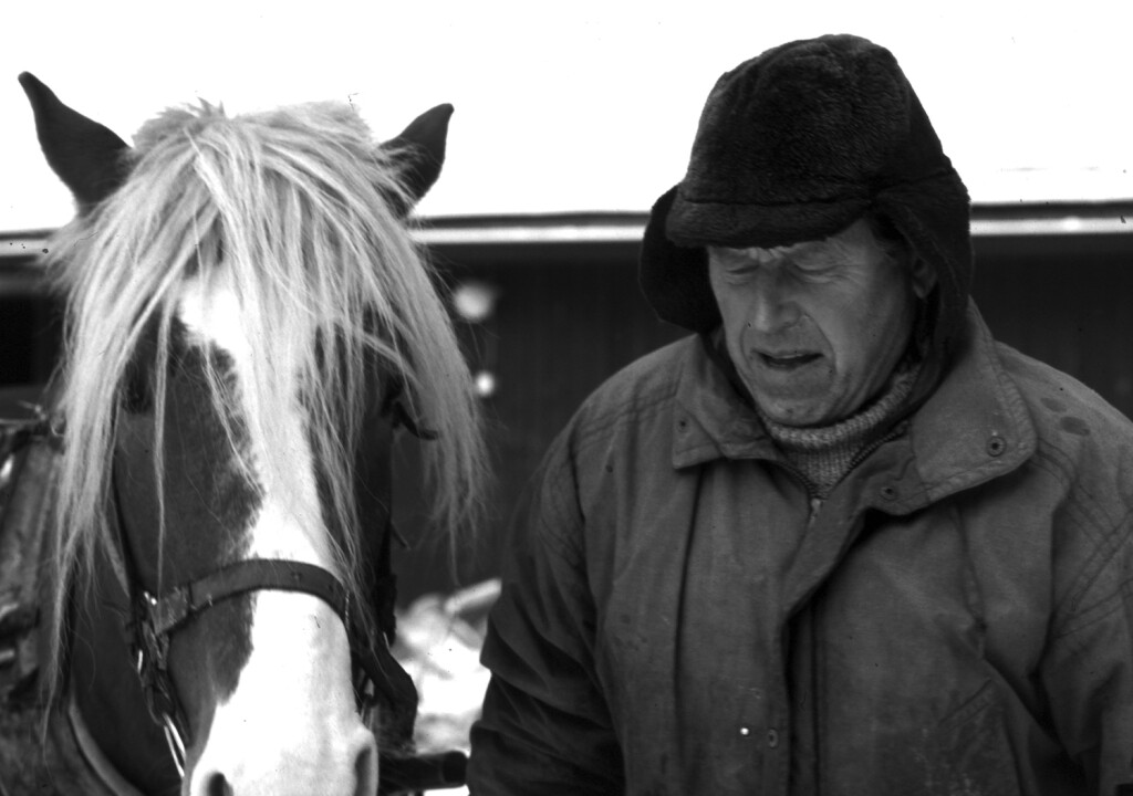 Fisherman Pentti Linkola during the oral history work in early 2000s. Snowchange / Eero Murtomäki